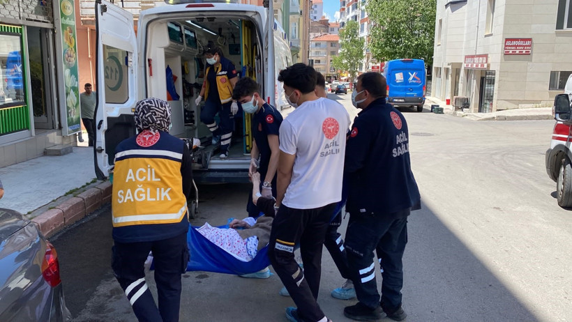 Kız kardeşler seslerini komşulara duyurabildiler: Ekipler harekete geçti - Resim : 3
