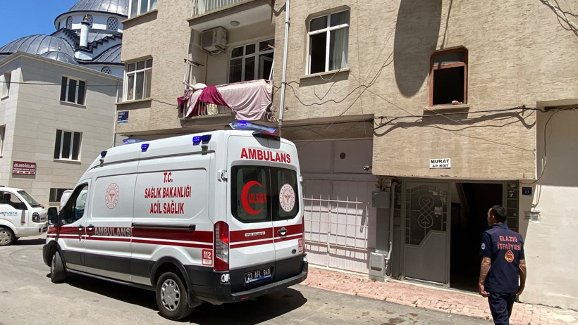 Kız kardeşler seslerini komşulara duyurabildiler: Ekipler harekete geçti - Resim : 2