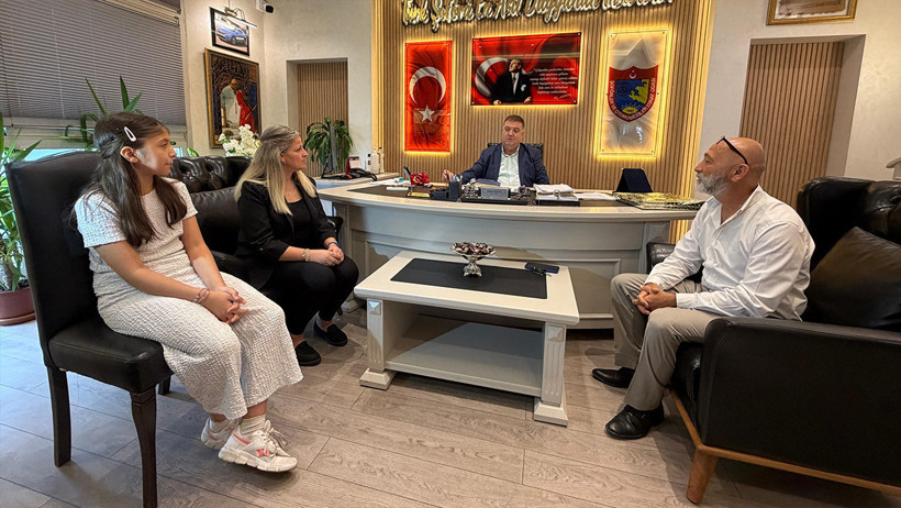 Taksici fark etti: Dakikalar içinde küçük kızın hayatını kurtardı - Resim : 6