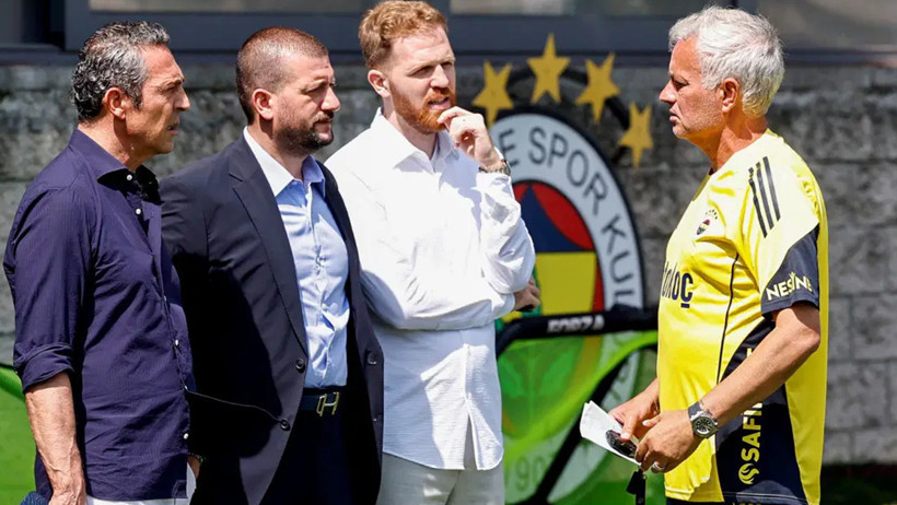 Devin Özek Fenerbahçe'den sonra dünya deviyle görüşüyor - Resim : 1