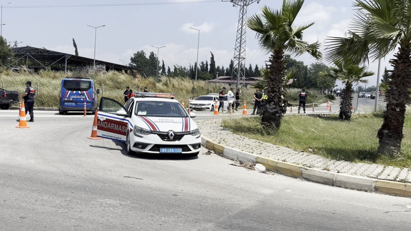 Cezaevi önünde başladı: Kaza bile onları durduramadı: Film sahnelerini aratmayan olay - Resim : 1
