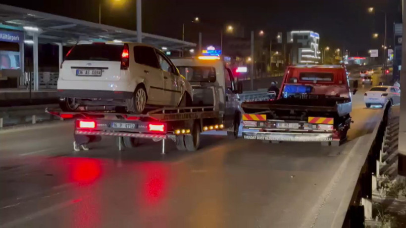 Kazayı yapıp aracını bıraktı, koşarak kaçtı: Bursa’da kabus gecesi - Resim : 4