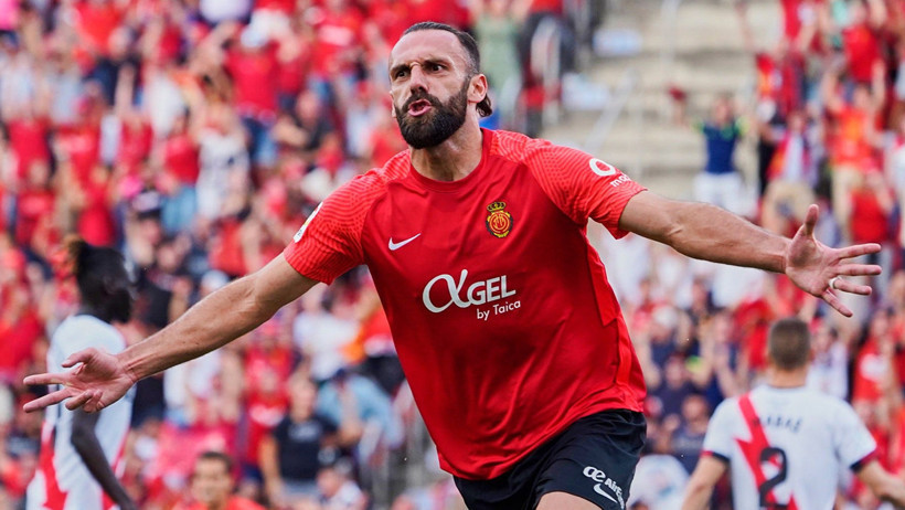 Fenerbahçe'nin anlaştığı Muriqi İstanbul'a ayak bastı: Gerçek başka çıktı - Resim : 1