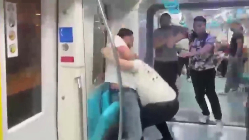 Marmaray’da yumruk yağmuru: Güvenlik ve temizlik görevlisi de karıştı - Resim : 1