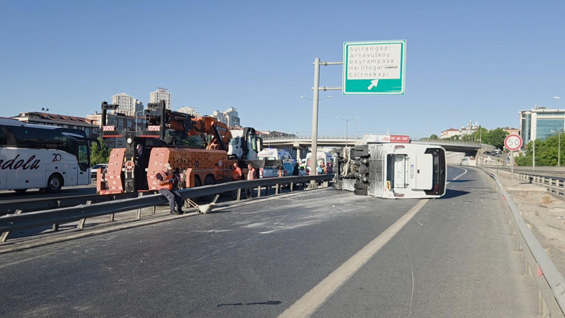 TEM’de dehşet anları: Midibüs bariyerlere çarptı: 12 yaralı - Resim : 5