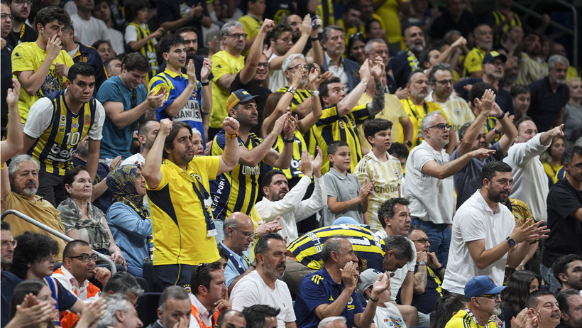 Fenerbahçe Beşiktaş'ı 25 sayı farkla yenerek finalde seriyi eşitledi - Resim : 4