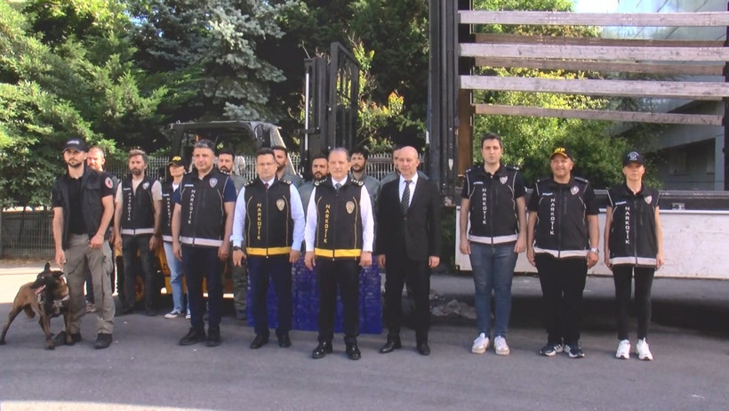 İstanbul’da dev operasyon: 130 kilogram uyuşturucu ele geçirildi - Resim : 2