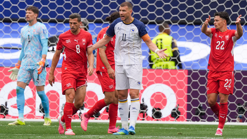 Dzeko çıktı, Bosna Hersek dağıldı: Maçta son 24 dakikaya 5 gol sığdı - Resim : 4
