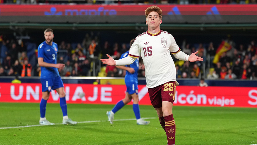 Liverpool ilk transferini Dünya Kupası'ndan yaptı - Resim : 2