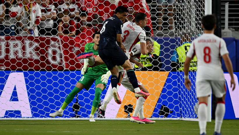 A Milli Takım'ın Dünya Kupası fiyaskosuna Türk futbol kamuoyunda eleştiri yağdı - Resim : 3