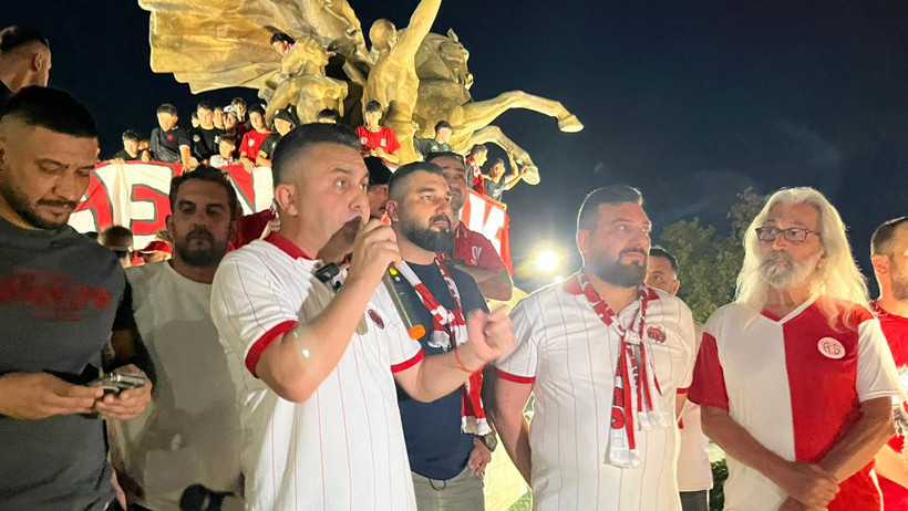 Antalyaspor'da yeni yönetim sahaya indi - Resim : 2
