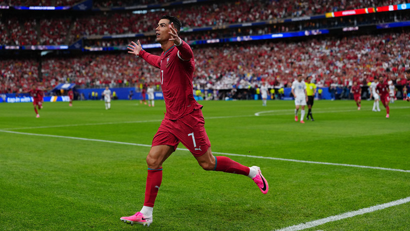 Portekiz ikinci maçta gövde gösterisi yaptı: Ronaldo rekorları altüst etti - Resim : 2