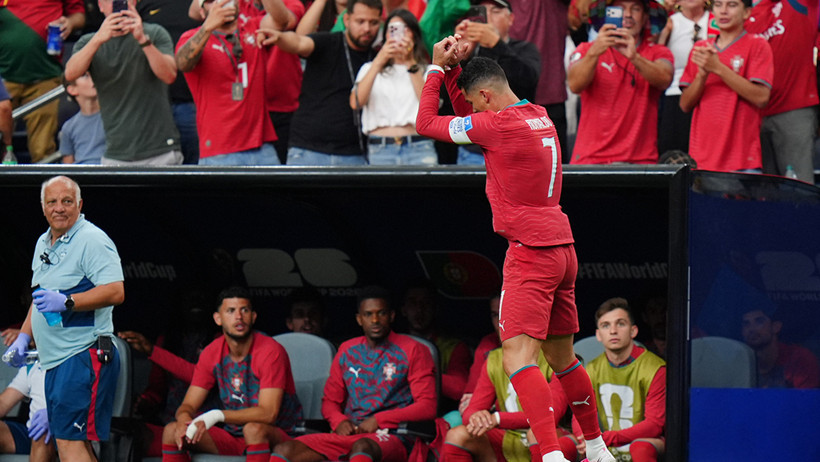 Ronaldo 6 dakikada eleştirilere cevap verdi: Attığı golle tarihe geçti - Resim : 1