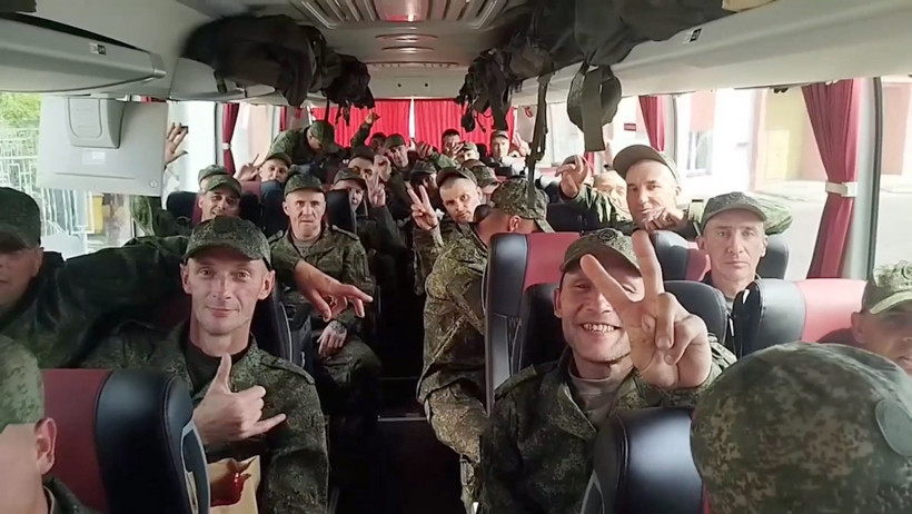 Rusya ile Ukrayna arasında 160 esir asker takas edildi - Resim : 1