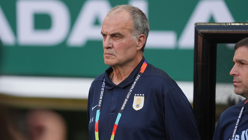 Lugano Bielsa'yı topa tuttu: 'Onunla Dünya Kupası'na gitmek hataydı' - Resim : 2