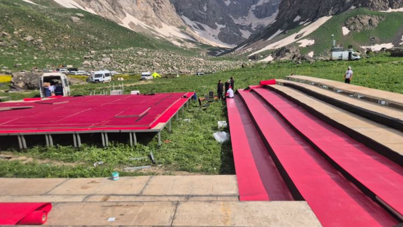 Cennet Cehennem Vadisi’nde tarihi organizasyon: 800 kişilik tribün kuruldu - Resim : 3