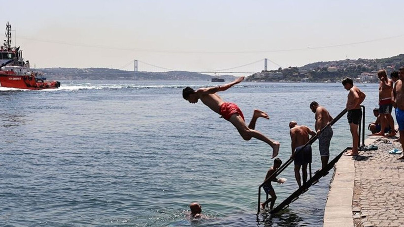 Sıcak hava İstanbul'u bunalttı: Vatandaşlar sahillere akın etti - Resim : 1