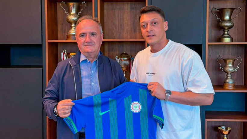 Süper Lig ekibi Mesut Özil'i duyurdu: Sürpriz anlaşmaya imza attılar - Resim : 1