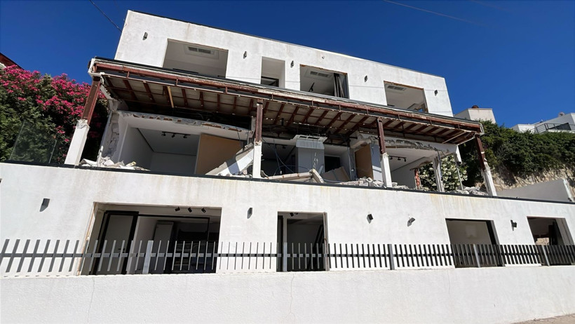 Bodrum'da kaçak yapılar tek tek yıkılıyor - Resim : 1