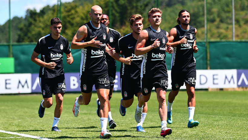 Beşiktaş Slovakya kampı için 10 ismi kadro dışı bıraktı - Resim : 1