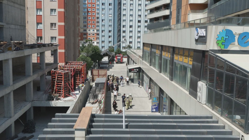 Esenyurt'ta 18 katlı rezidansta can pazarı - Resim : 2