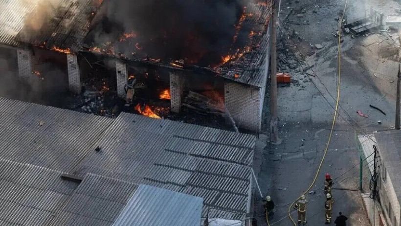 Kiev’de füze ve SİHA saldırılarında ölü ve yaralılar var - Resim : 1