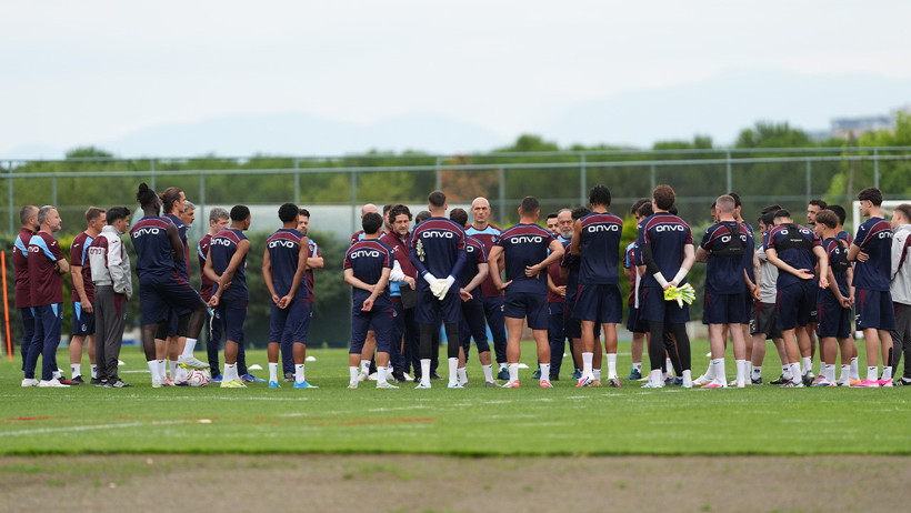 Trabzonspor Mehmet Ali Yılmaz Tesisleri'nde top başı yaptı - Resim : 4
