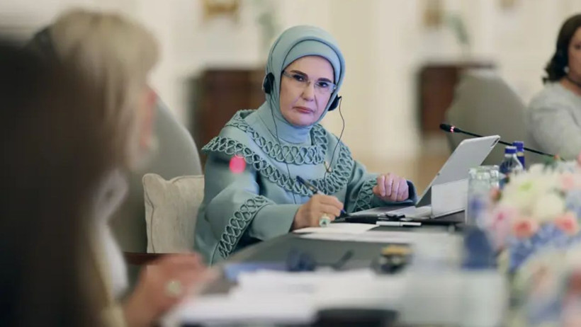 Emine Erdoğan lider eşlerini Çankaya Köşkü'nde misafir etti - Resim : 2