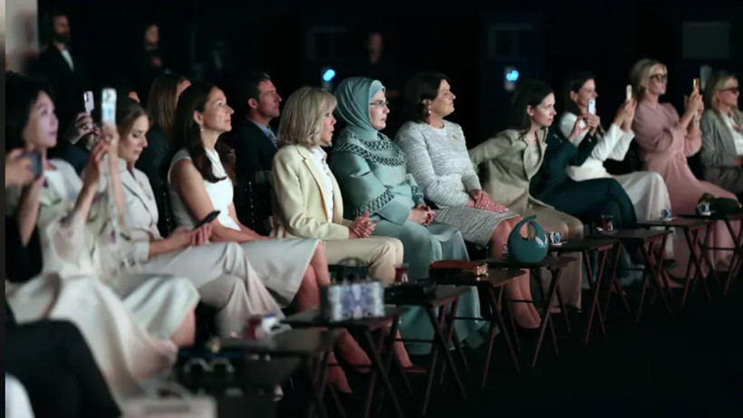 Emine Erdoğan lider eşlerini Çankaya Köşkü'nde misafir etti - Resim : 3