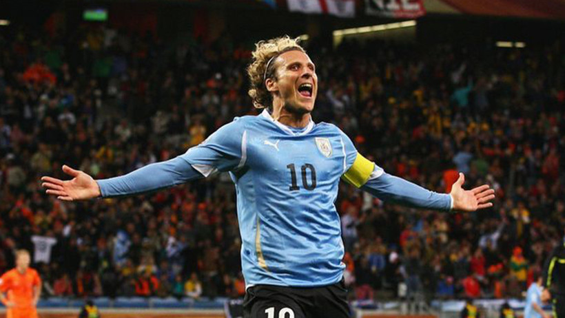 Uruguay'da Bielsa'nın yerini Forlan alıyor: İki milli takımı çalıştıracak - Resim : 1