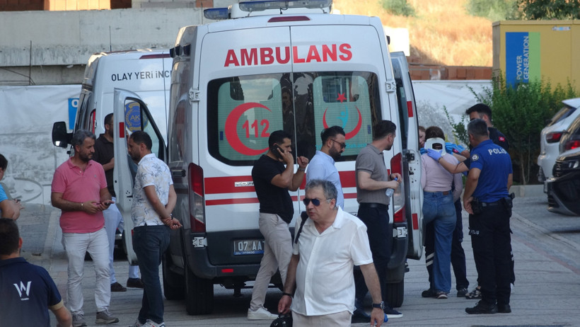 Antalya’da kan donduran olay: İki ablasını “İçlerine şeytan girdi” diyerek öldürmeye çalıştı - Resim : 1