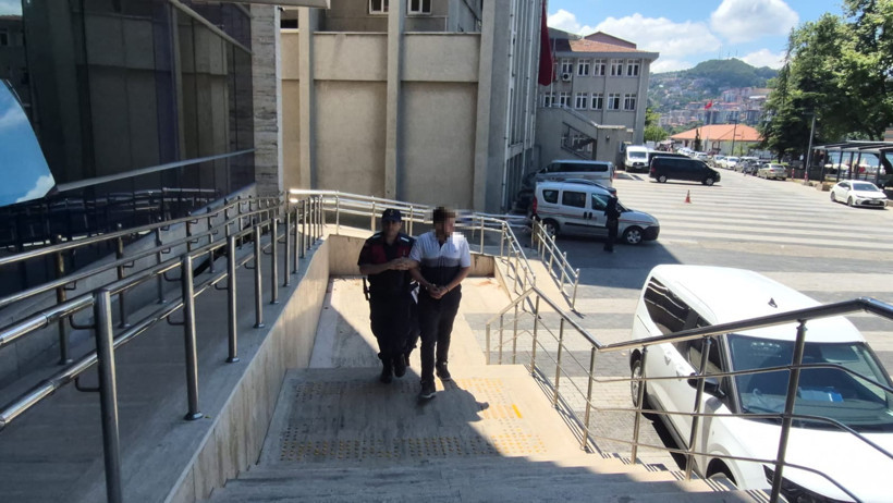 Ecel karı-kocayı otoyolda yakaladı: TIR sürücü adliyeye sevk edildi - Resim : 4