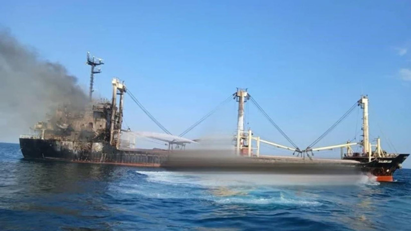 Rusya, Karadeniz'de yük gemisini vurdu: Çok sayıda ölü var - Resim : 1