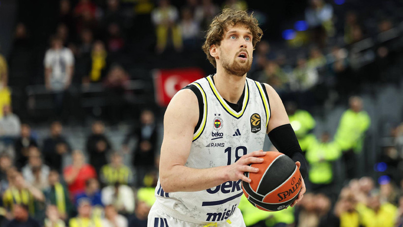 Fenerbahçe'den ayrılıp Real Madrid'e imza attı - Resim : 2