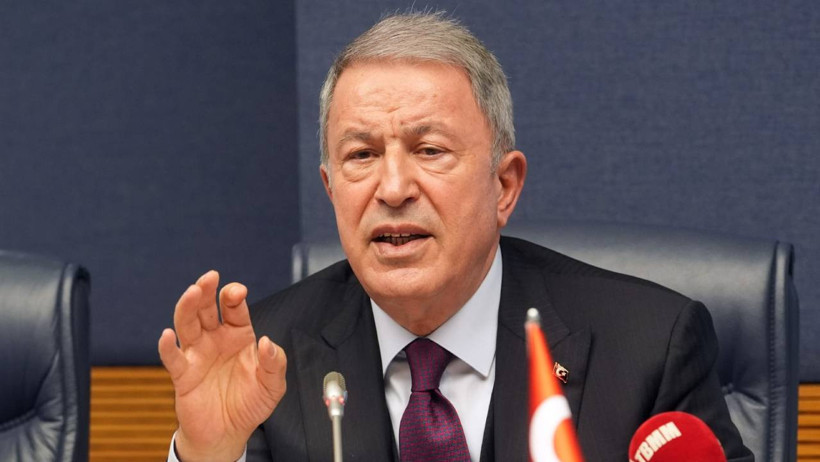 Şehit aileleri ve gazilerden Hulisi Akar'a tepki: Bu görüntü Türkiye’nin ayıbıdır - Resim : 3