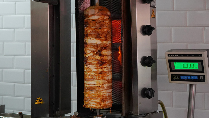 Antalya'da döner ustalarının 40 derecede zorlu mesaisi - Resim : 1