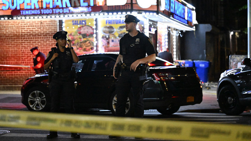New York'ta silahlı saldırı: 12 yaşındaki çocuk öldü - Resim : 2