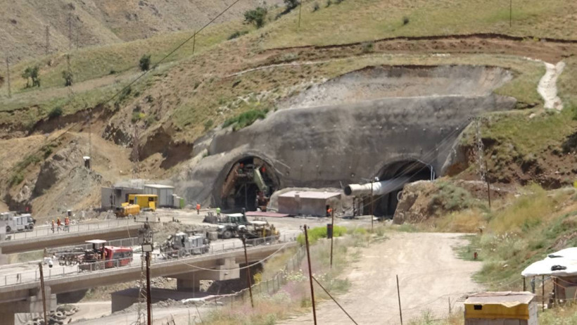 T1 açıldı, sıra T2'de! Hakkari'deki dev tünel projesinde kritik gelişme - Resim : 1