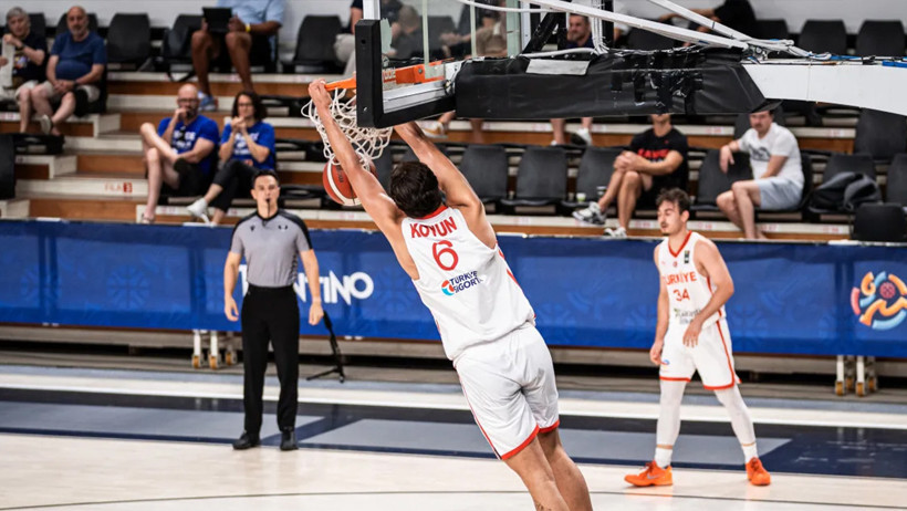 U18 Milliler Slovakya'yı 30 sayı farkla yenerek gruptan namağlup lider çıktı - Resim : 3