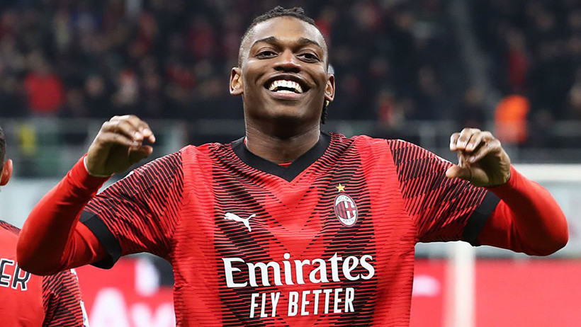 İtalyan gazeteciden büyük iddia: Fenerbahçe Rafael Leao ile anlaştı - Resim : 1