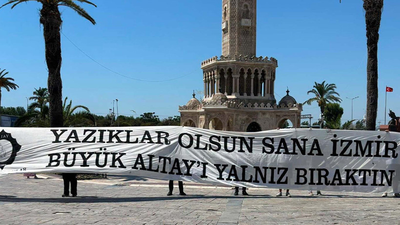112 yıllık efsane kulüp yalnız bırakıldı: Taraftarlar şehri protesto etti - Resim : 3