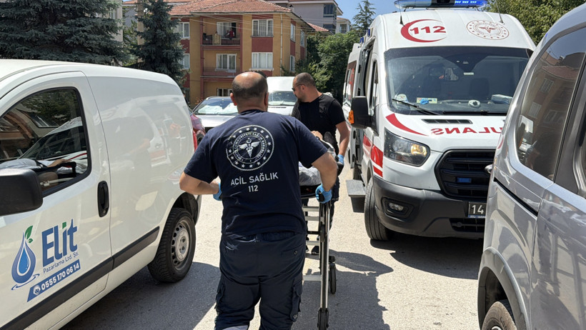 Göz göre göre gelen iş kazası: Tanık olan işçiler bayıldı: Kolunu hamur makinasına kaptırdı - Resim : 2