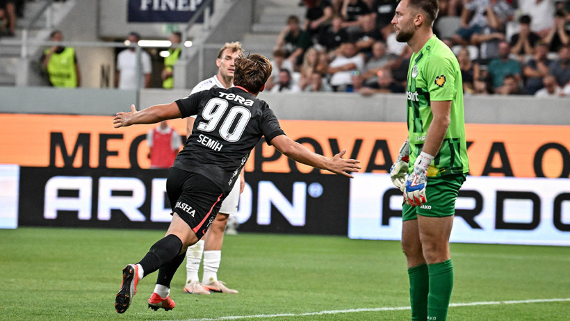 Kartal Çekya'da avantajı kaptı: 10 kişi kalan Beşiktaş Semih ile güldü - Resim : 3