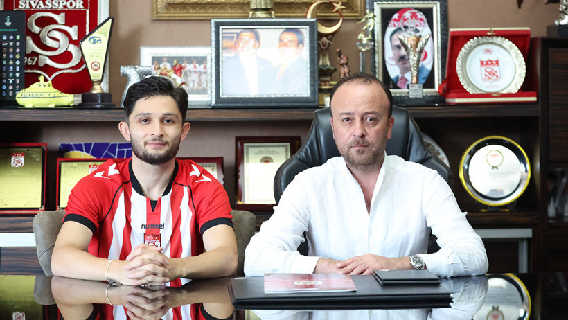 Transfer tahtası açılan Sivasspor'dan imza şov: 4 oyuncu birden açıklandı - Resim : 3