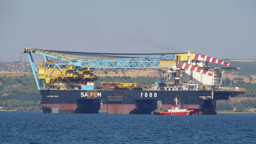 5 kurtarma gemisi eşlik etti: SAIPEM 7000 Çanakkale Boğazı’ndan geçti - Resim : 3