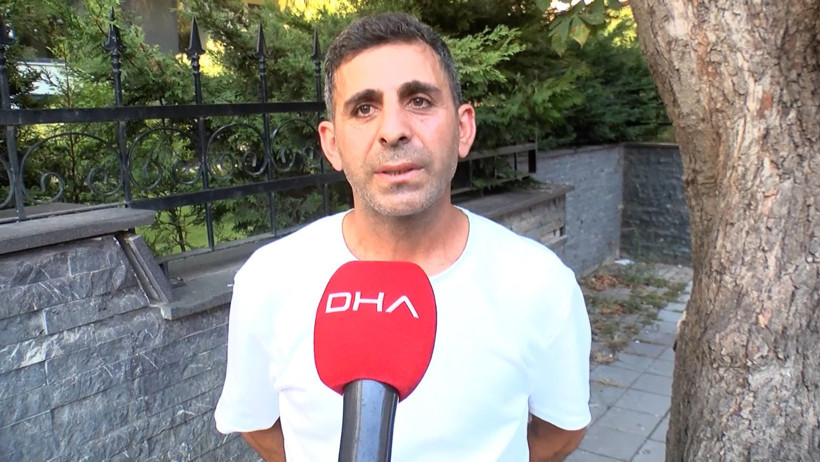 Namaz kılmak için cemaatle birlikte saf tuttu: Hırsızda şeytanla: İstanbul'da tarihi camide akılalmaz hırsızlık - Resim : 4