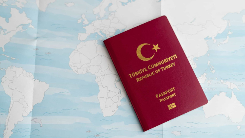 Yatırım ile Türk vatandaşlığı alan yabancı sayısı ortaya çıktı: İşte açıklanan sayı - Resim : 1