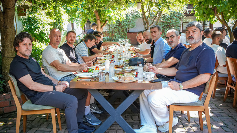Trabzonspor'da kaptan Savic'ten kahvaltı organizasyonu - Resim : 1