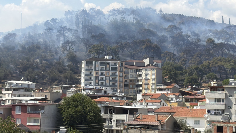 Balıkesir’de alevler yerleşim yerlerine yaklaştı - Resim : 4