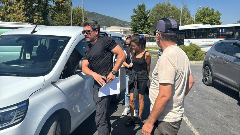Türk Bayrağı’na çirkin saldırıda son dakika: Polisteki sorgusu tamamlandı - Resim : 1
